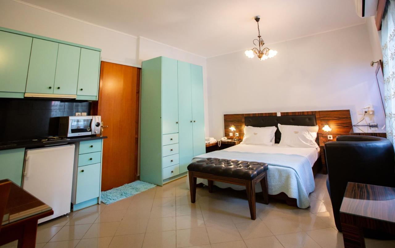 Irida Beach Resort Suites Kyparissia Exterior photo