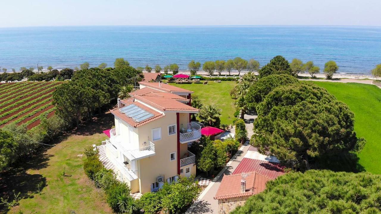 Irida Beach Resort Suites Kyparissia Exterior photo